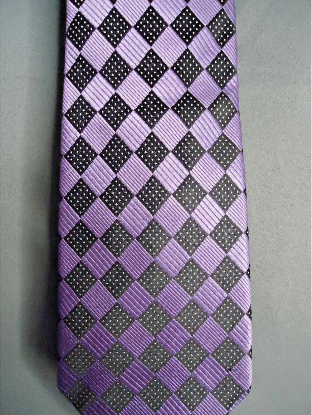 Kenneth Roberts Platinum Purple Black checkered Tie 100% silk